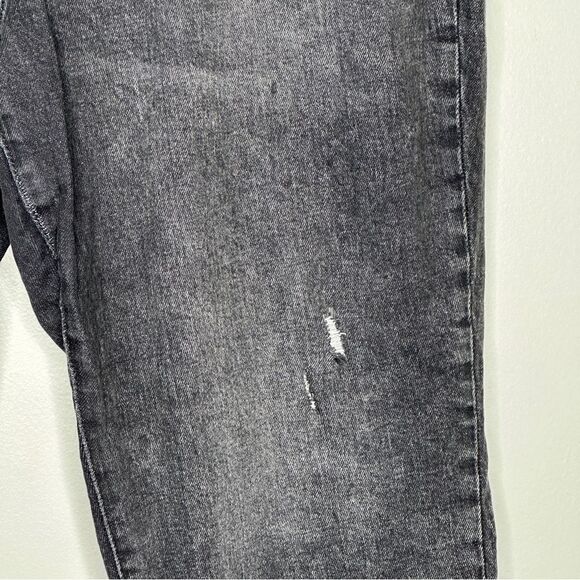 Old Navy O.G Straight Black Acid wash Distressed Mom Jean - Picture 3 of 8